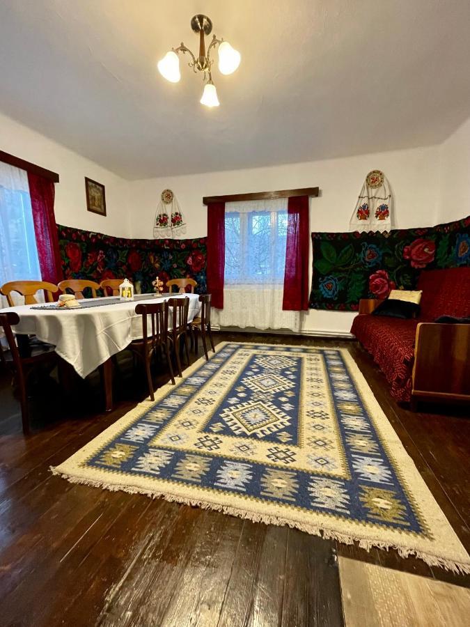 Casa Fântâna - La poalele muntilor -50 de metri de pârtia Olimpică Vila Statjunea Borsa Exterior foto